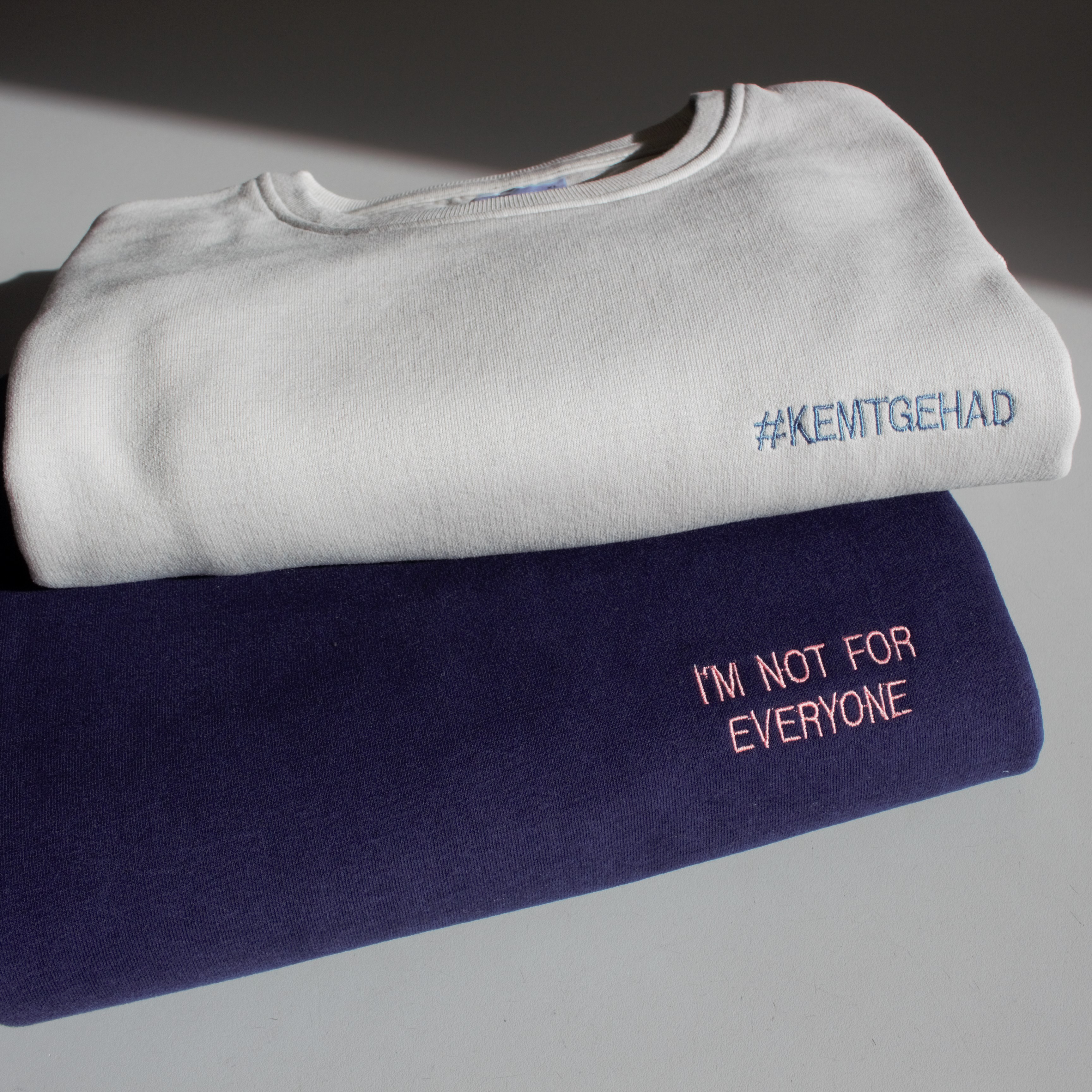 gepersonaliseerde crewneck met eigen boodschap